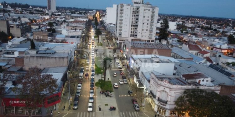 Trabajan en la preparación de dos relevamientos estadísticos claves, pero dejan otro en pausa