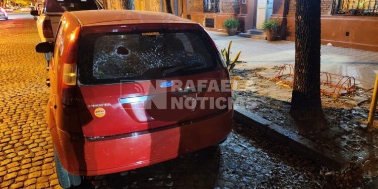 Enfrentamiento entre hinchas de Atlético de Rafaela y la Policía: destrozos y varios detenidos