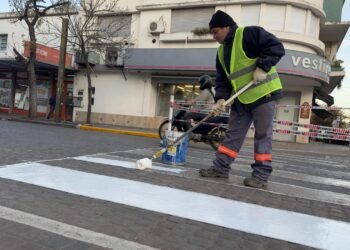 El municipio lleva adelante el mantenimiento de señalización horizontal