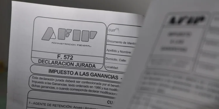 AFIP posterga plazo para presentar formulario de declaración jurada de deducciones