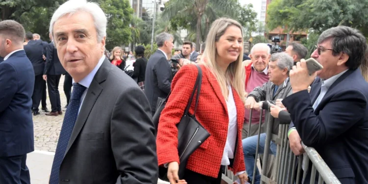 Del Congreso a la Legislatura La ley Bases se coló en la apertura de sesiones de Santa Fe