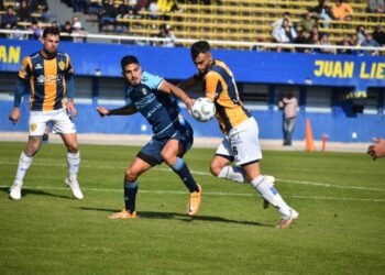 Atlético cayó derrotado en Villa Crespo y sigue hundido en el fondo