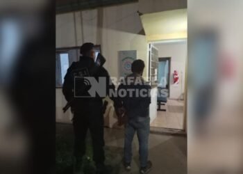 Madrugada agitada en calle Luis Maggi: dos detenidos por ingresar a casas ajenas