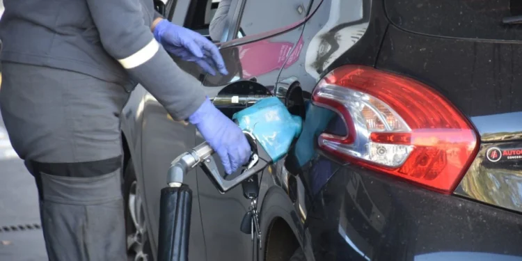 El país consumió un 11,9% menos de naftas y gasoil durante el mes de febrero