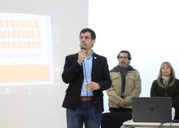 El intendente encabezó el tercer taller, “Repensar la Escuela, Educación Inclusiva y Discapacidad”