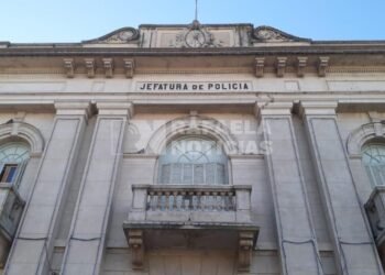 Robo y aprietes con tintes mafiosos: le reclaman una deuda millonaria y a punta de pistola le vaciaron la peluquería como parte de pago