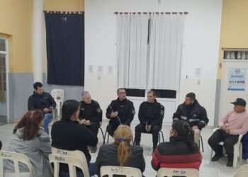 Vecinos del barrio Mora plantearon sus reclamos por los hechos de inseguridad que vive el sector