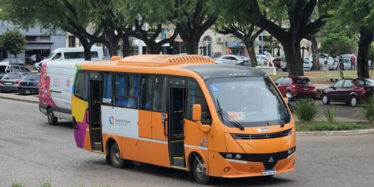 Bottero y Aversa concurrirán al Concejo para informar sobre el incremento del boleto urbano