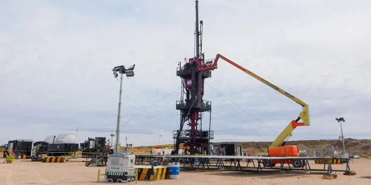 Las exportaciones de Vaca Muerta batieron récords, con cepo y sin Ley de Bases