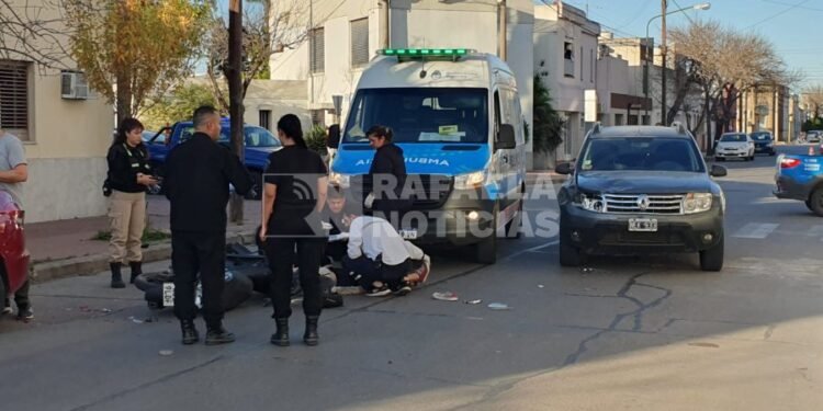 Dos motociclistas lesionadas en un accidente ocurrido en barrio 9 de Julio