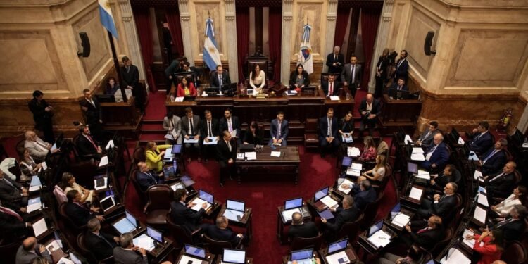 Seguí en vivo el tratamiento del proyecto de Ley de Bases en el Senado de la Nación