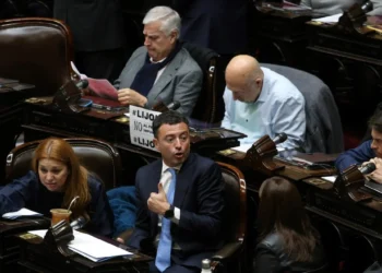 La UCR le ganó la pulseada al kirchnerismo y postergó el debate por fondos educativos