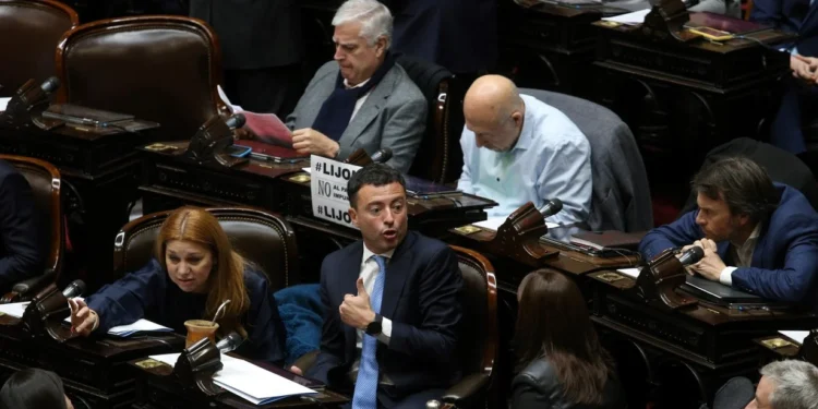 La UCR le ganó la pulseada al kirchnerismo y postergó el debate por fondos educativos