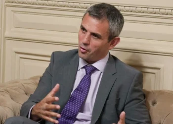 La Cámara alta trataría el proyecto esta semana Diputados analiza los cambios que el Senado votaría en la ley de Bases