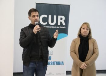 «El objetivo que tenemos como gestión es seguir creciendo con más carreras y que los chicos elijan la ciudad»