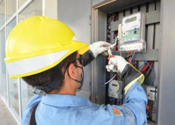 Un importante corte de energía afecta a gran parte de la ciudad