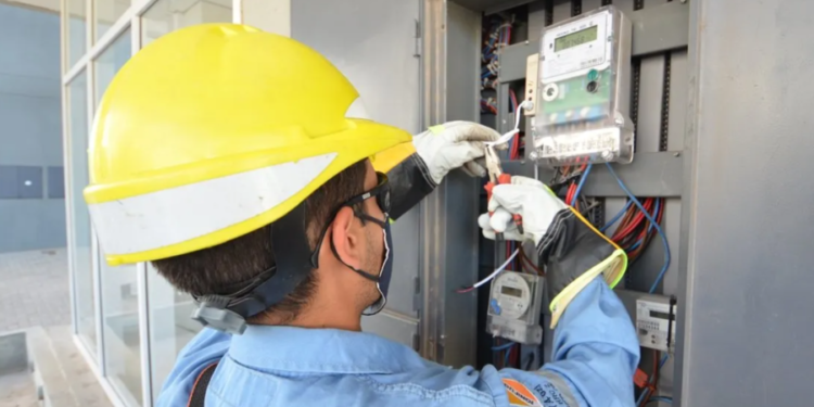 Un importante corte de energía afecta a gran parte de la ciudad