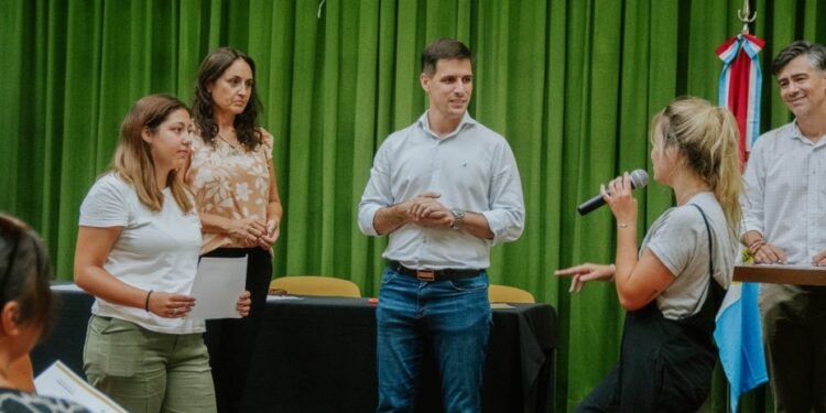 El municipio entregará certificados de cursos de verano y microcréditos de Rafaela Impulsa