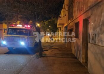 Gran susto por un incendio en un departamento