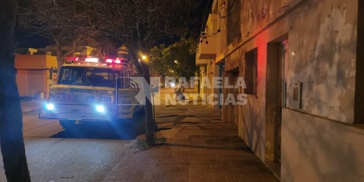Gran susto por un incendio en un departamento