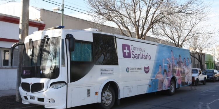 El Ómnibus Sanitario continúa en barrio Jardín
