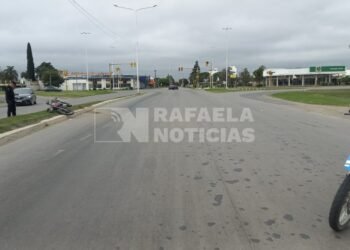 Tras un motoderrape, una joven está en terapia intensiva y con pronóstico reservado