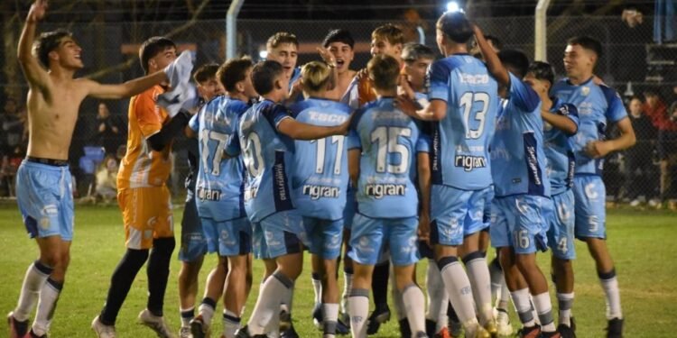 La reserva de Atlético se consagró en el Apertura de la Liga Rafaelina de Fútbol