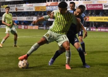 En un escandaloso final, Atlético cayó 2 a 0 frente a Aldosivi