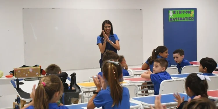 Actividades extracurriculares Excepciones para no perder el incentivo a la asistencia docente en Santa Fe