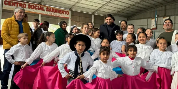 Recorrida norteña del gobernador Pullaro entregó importantes aportes en el norte santafesino para obras de infraestructura urbana