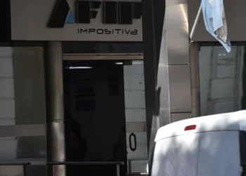 Cayó 14% interanual a valores reales Fuerte retroceso de la recaudación nacional durante el mes de junio