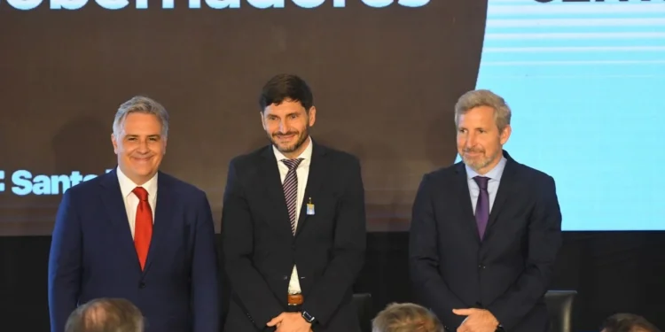 Santa Fe afina el planteo ante la Corte y ultima la reforma a la ley de la Caja