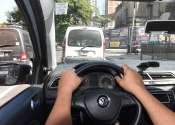 Proponen eliminar el vencimiento de la licencia de conducir y no pagar la renovación