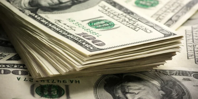 A cuánto opera el dólar este viernes 12 de julio: la información, minuto a minuto