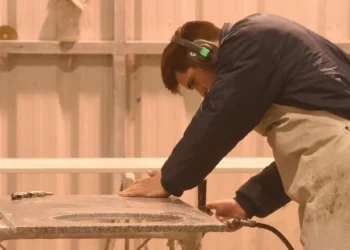 La UIA reportó otro fuerte retroceso fabril en mayo