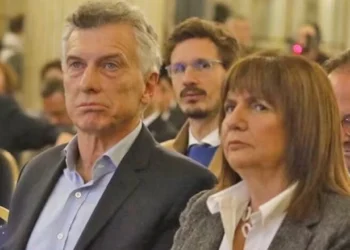 Bullrich: «La línea divisoria es ser opositor o ser oficialista»