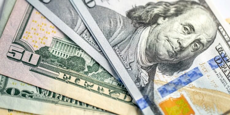 A cuánto opera el dólar este lunes 1 de julio: la información, minuto a minuto