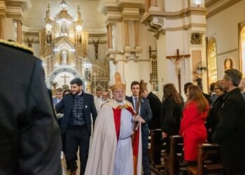 Te Deum del 9 de Julio: Monseñor Torres invitó a gobernar como timoneles en tiempos de tormenta