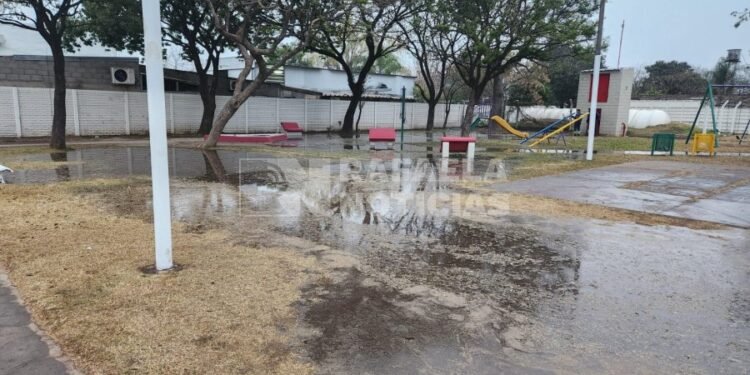 En plena sequía, se inundó una plaza rafaelina: ¿qué pasó?