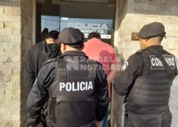 Robaron cerámicos desde una obra, pero no llegaron lejos