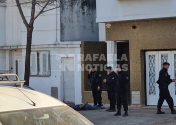 Sucedió esta tarde: policía y GUR detuvieron a un sujeto en barrio Alberdi, tras un robo