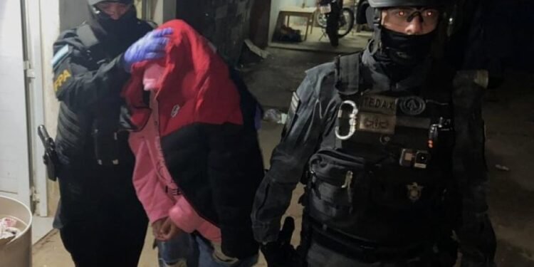 Detuvieron a dos cuñados por tráfico de estupefacientes: ¿hay conexión con Rafaela?