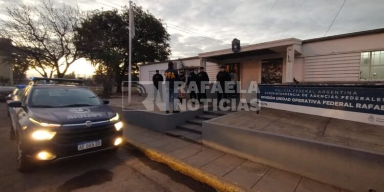 Para prevenir delitos, la Policía Federal recorrió barrios de Rafaela