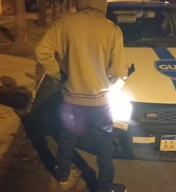 Sujeto detenido por cortar cables en barrio Mora