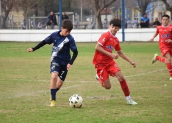Ben Hur y Ferro se enfrentaron en una nueva fecha del Torneo Regional Juvenil de AFA