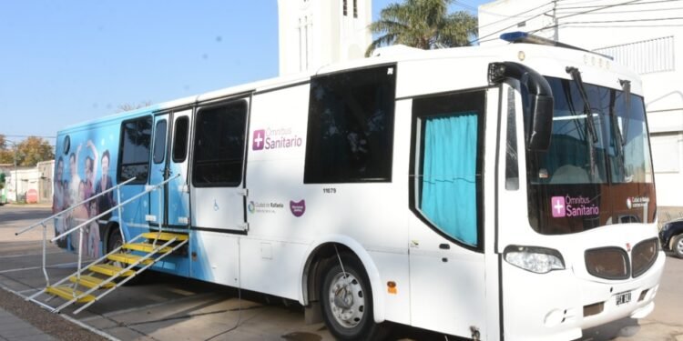 El Ómnibus Sanitario continúa en barrio Pizzurno
