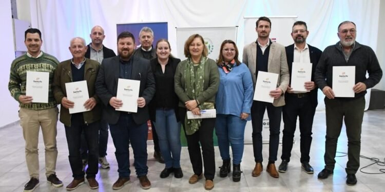 Rafaela firmó un convenio para fomentar actividades destinadas a Adultos Mayores