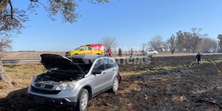 Un incendio de pastizales provocó un choque múltiple en la Autovía 19