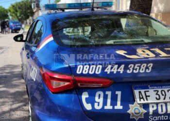 Lo trataron de loco, la pareja de su sobrina le estaba robando y fue amenazado con un arma