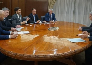 Encuentro en el Ministerio de Economía Pullaro dejó ante Caputo los temas que Santa Fe necesita que resuelva la Nación